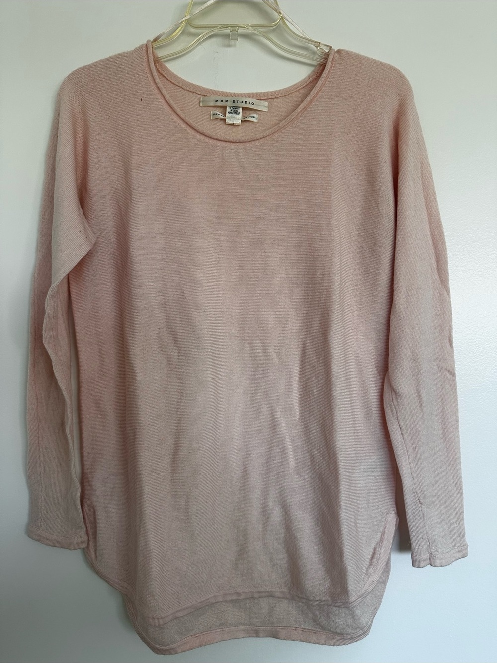 Max Studio Long Sleeve Crewneck in Light Blush; Wool